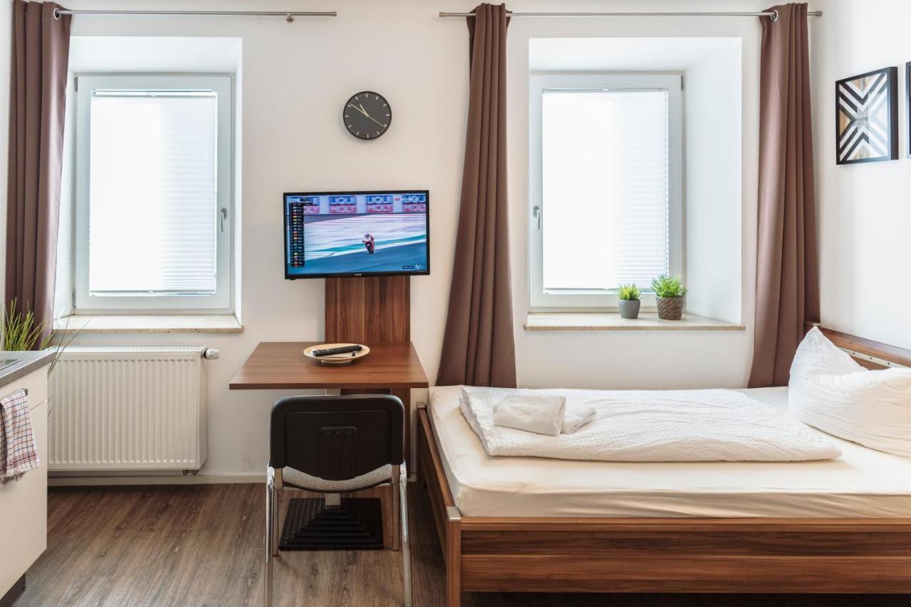 Greenpartment Boardinghouse Neustadt ノイシュタット・アン・デア・ドナウ エクステリア 写真
